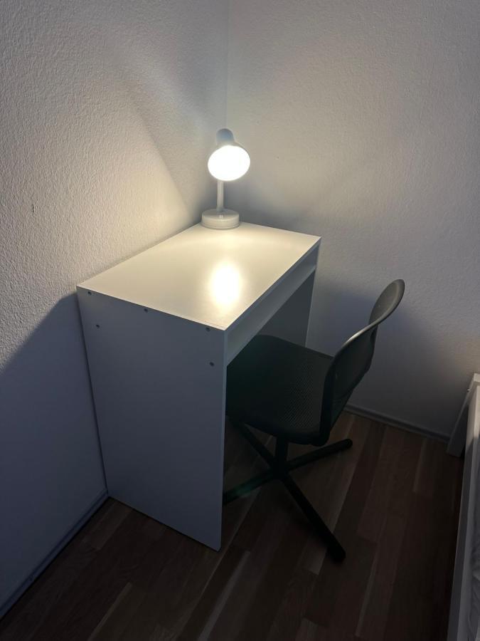 Adelin Vienna Hostel Bagian luar foto